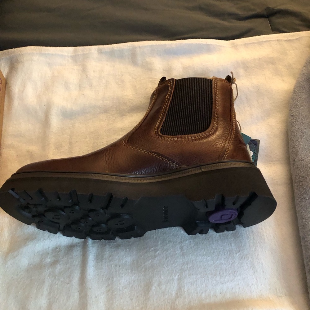 casual boots brand new Bionicq brown ankle